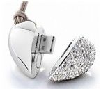 4GB Silver and Crystal Heart USB