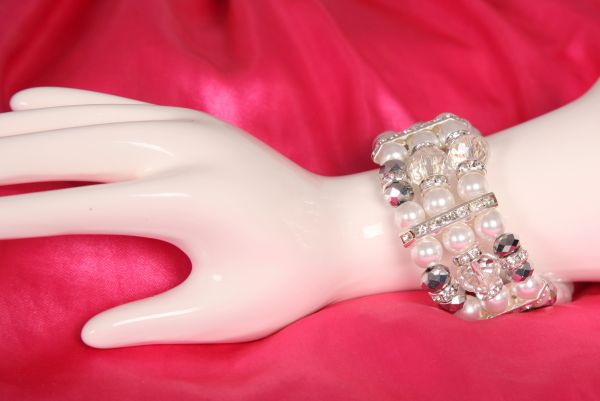 Stranded Pearl Fashion Bead Bracelet